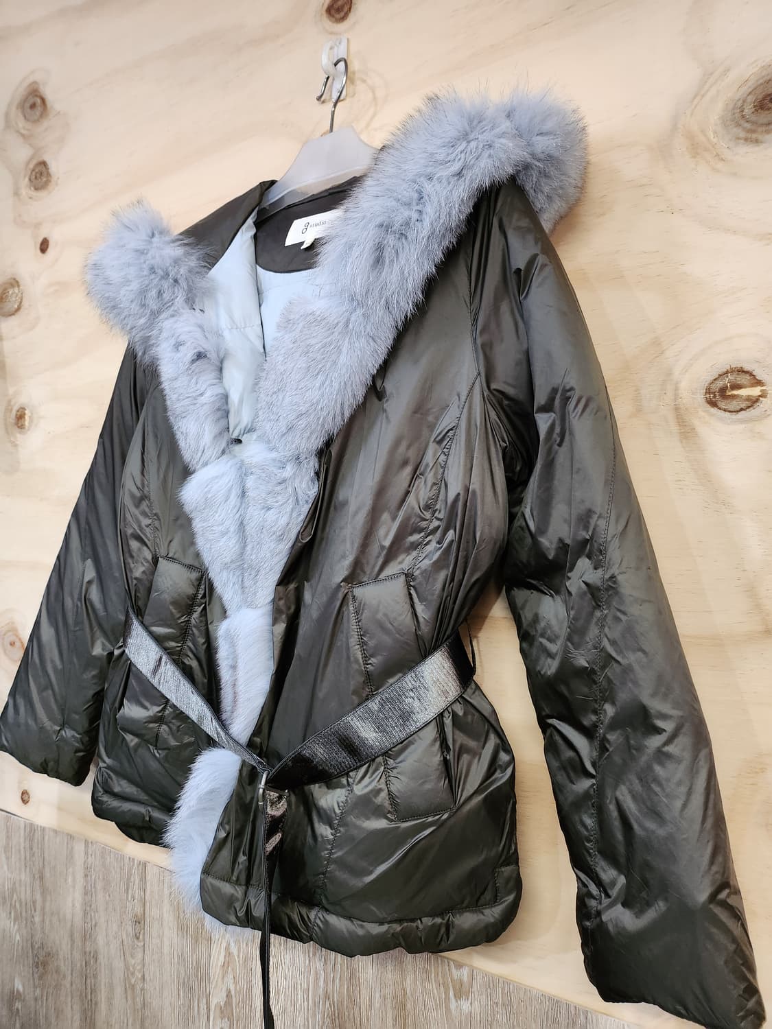 592) 지스튜디오 사가폭스 헝가리구스하프다운 패딩 상품이미지3