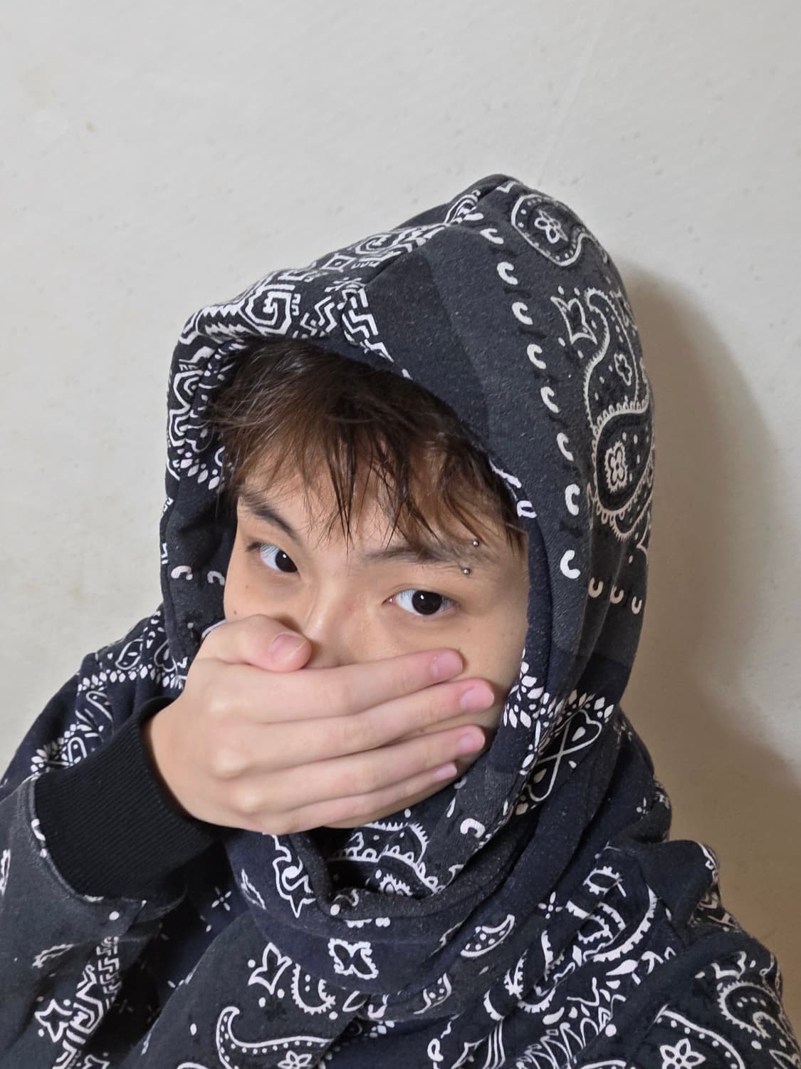 캐피탈 반다나 케사 후드 블랙 상품이미지1