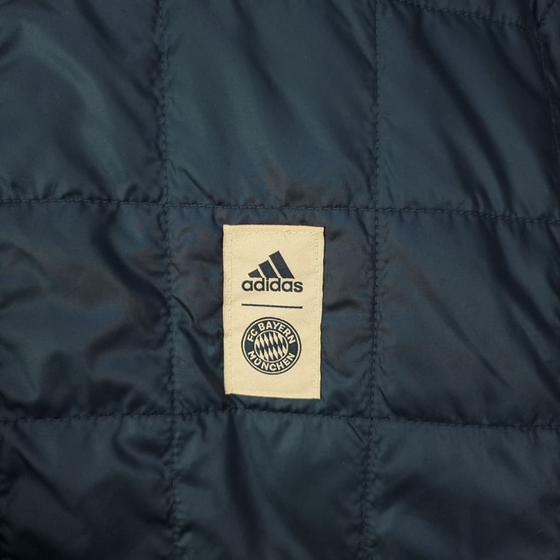 [아디다스] 로고 패치논카라 퀼팅 퀄팅 자켓 M19161 상품이미지7