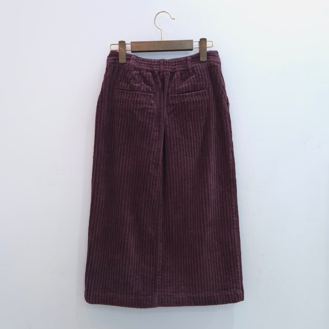 다크퍼플 코듀로이 버튼 H라인 롱스커트 상품이미지2