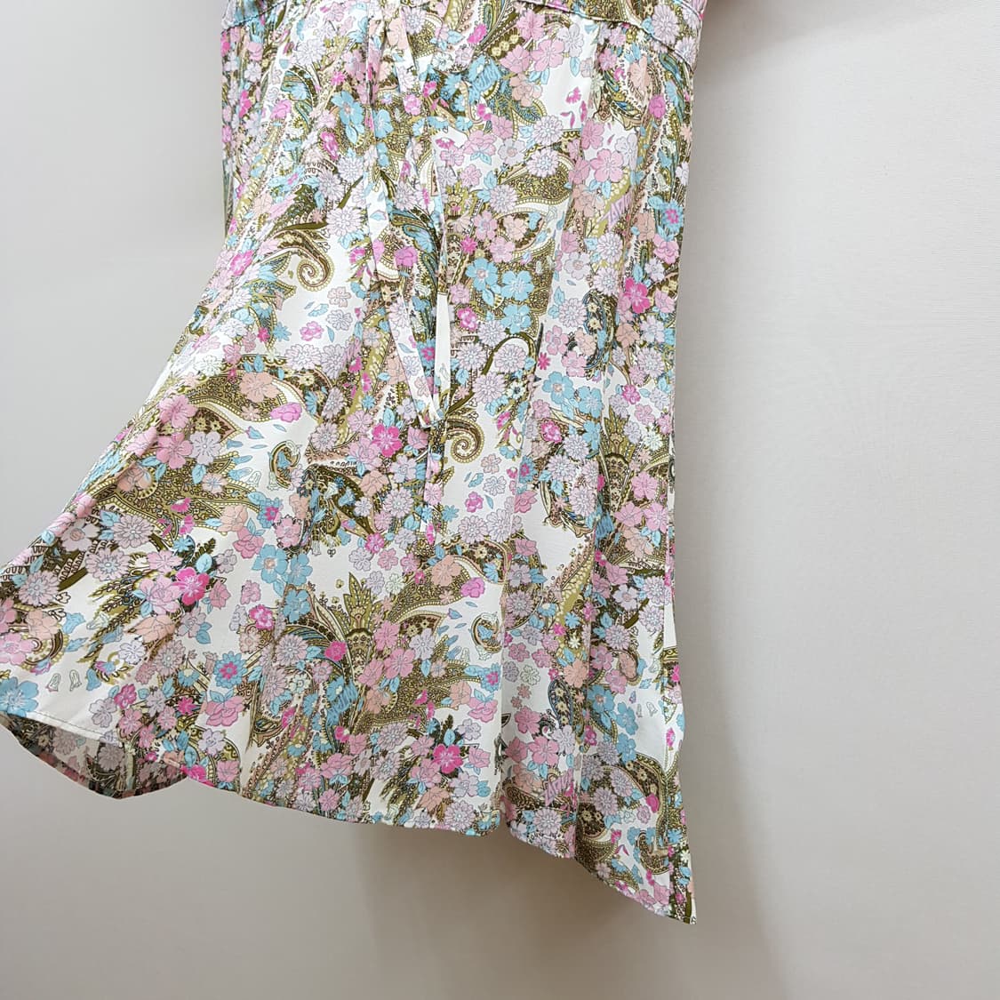 쟈딕앤볼테르 YOKO 플라워 브이넥 원피스  XS사이즈 상품이미지5