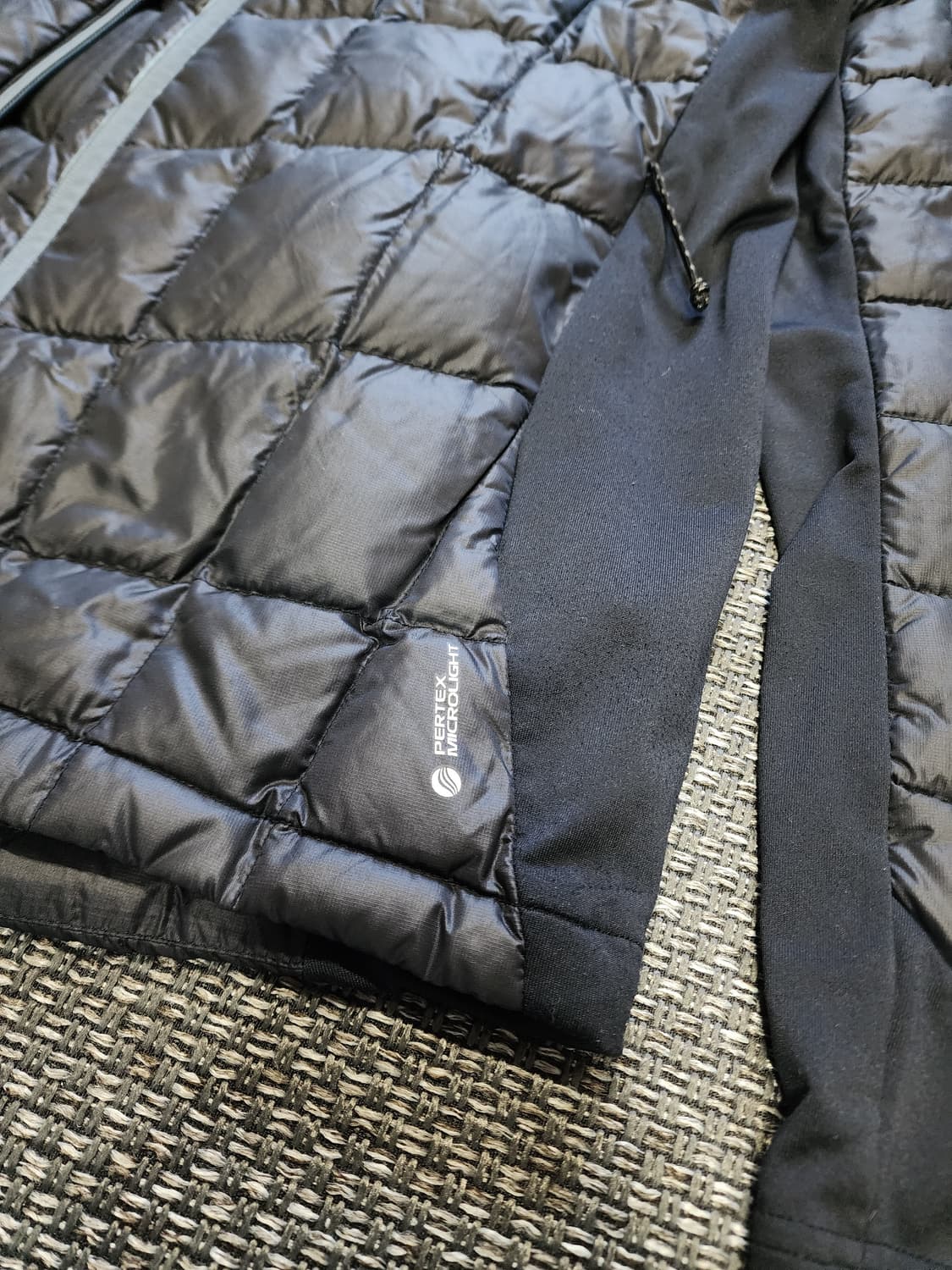 마무트 경량 패딩 자켓 블랙  XL사이즈  상품이미지9