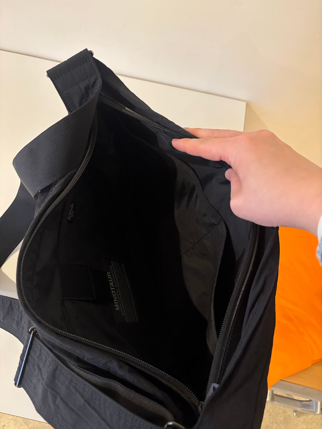 MINOTAUR(MUG)×PORTER 콜라보 크로스백 상품이미지5