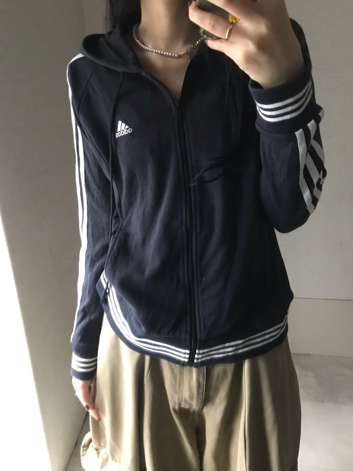 아디다스 검흰 후드집업 상품이미지5