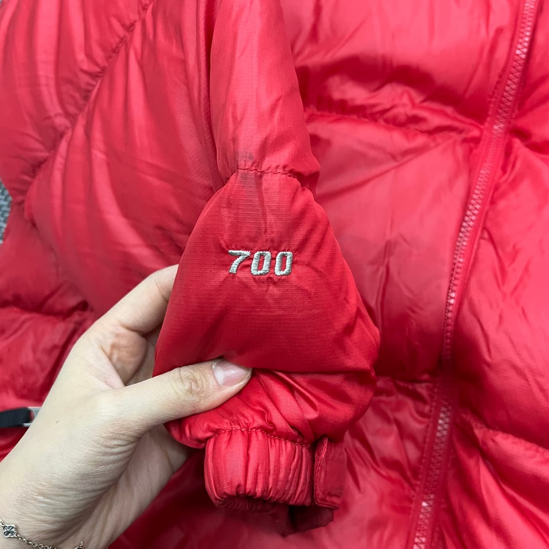 노스페이스 레드 눕시 700 패딩 상품이미지4