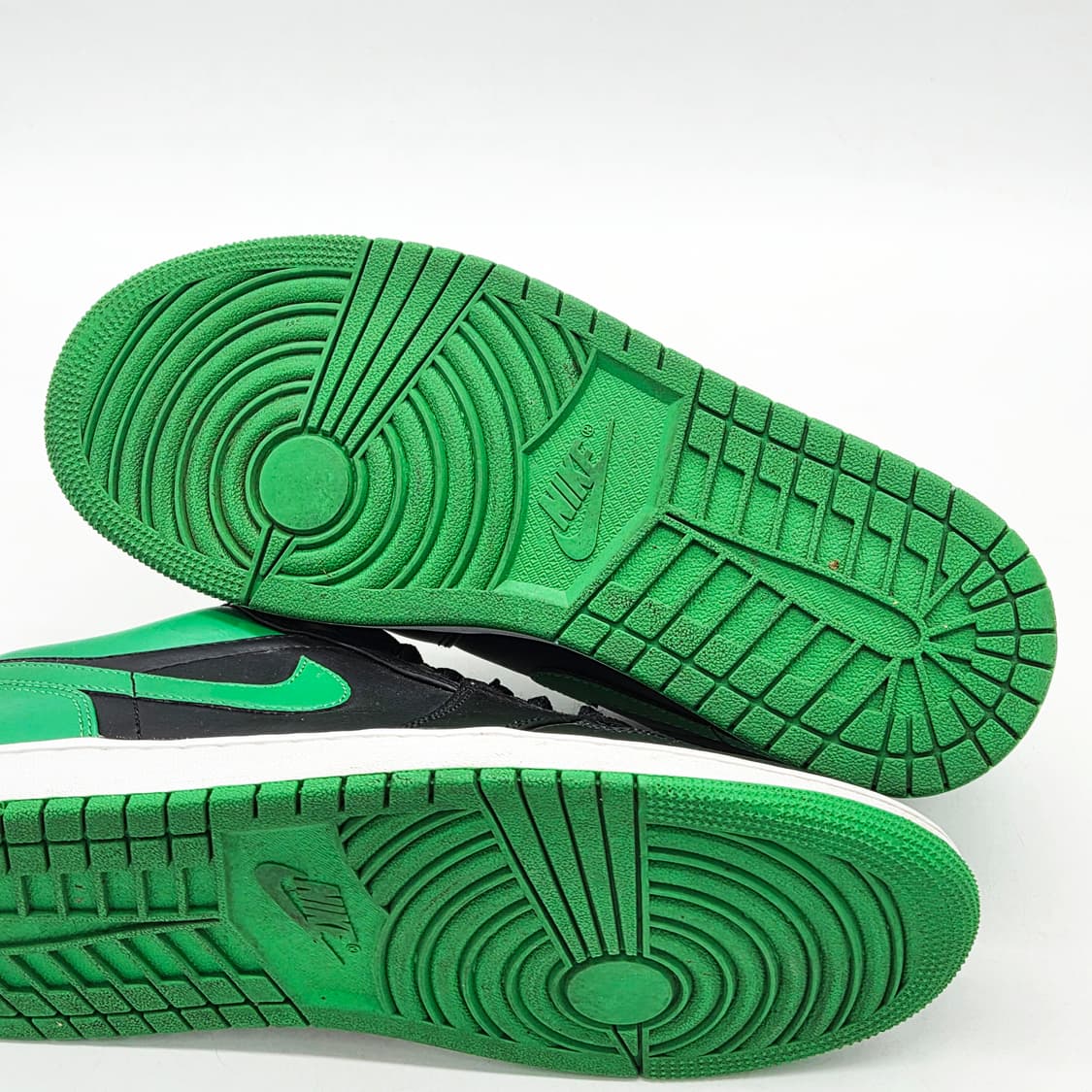 나이키 에어 조던 1 로우 럭키 그린 (265) 상품이미지3