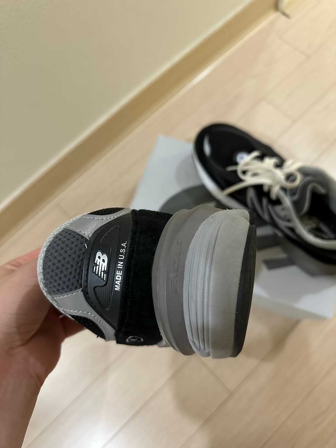 뉴발란스 990v6 블랙 265사이즈 상품이미지4