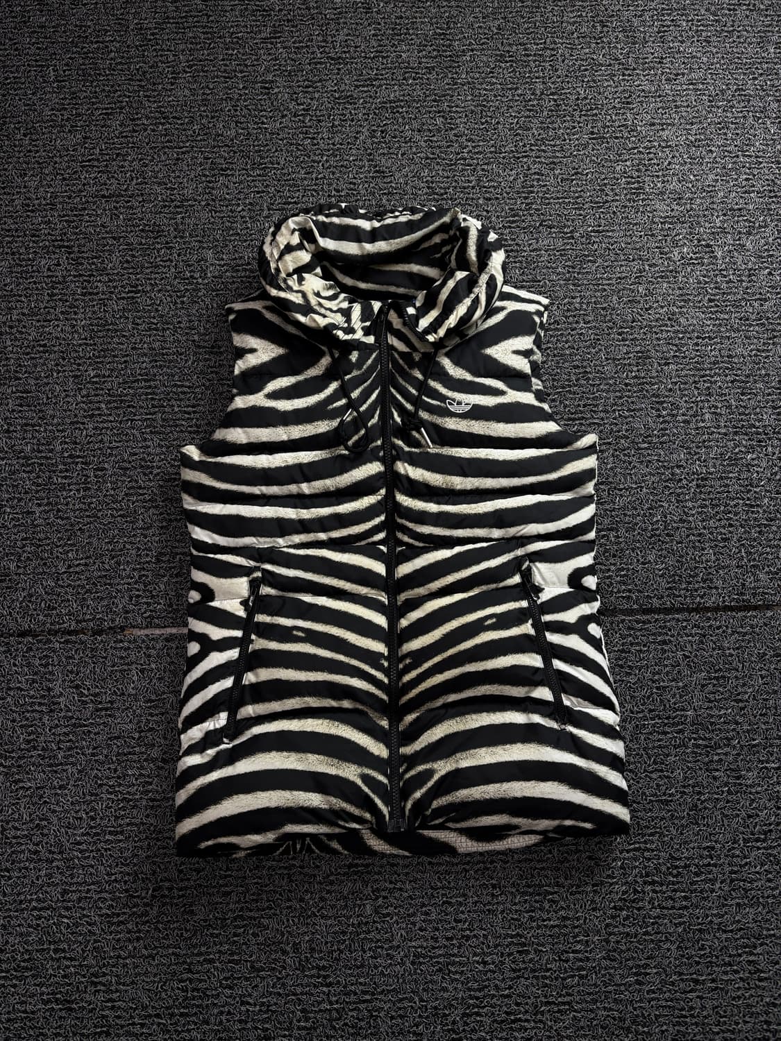 00s 아디다스 타이거 카모 퍼 다운 패딩 베스트 1568 상품이미지2