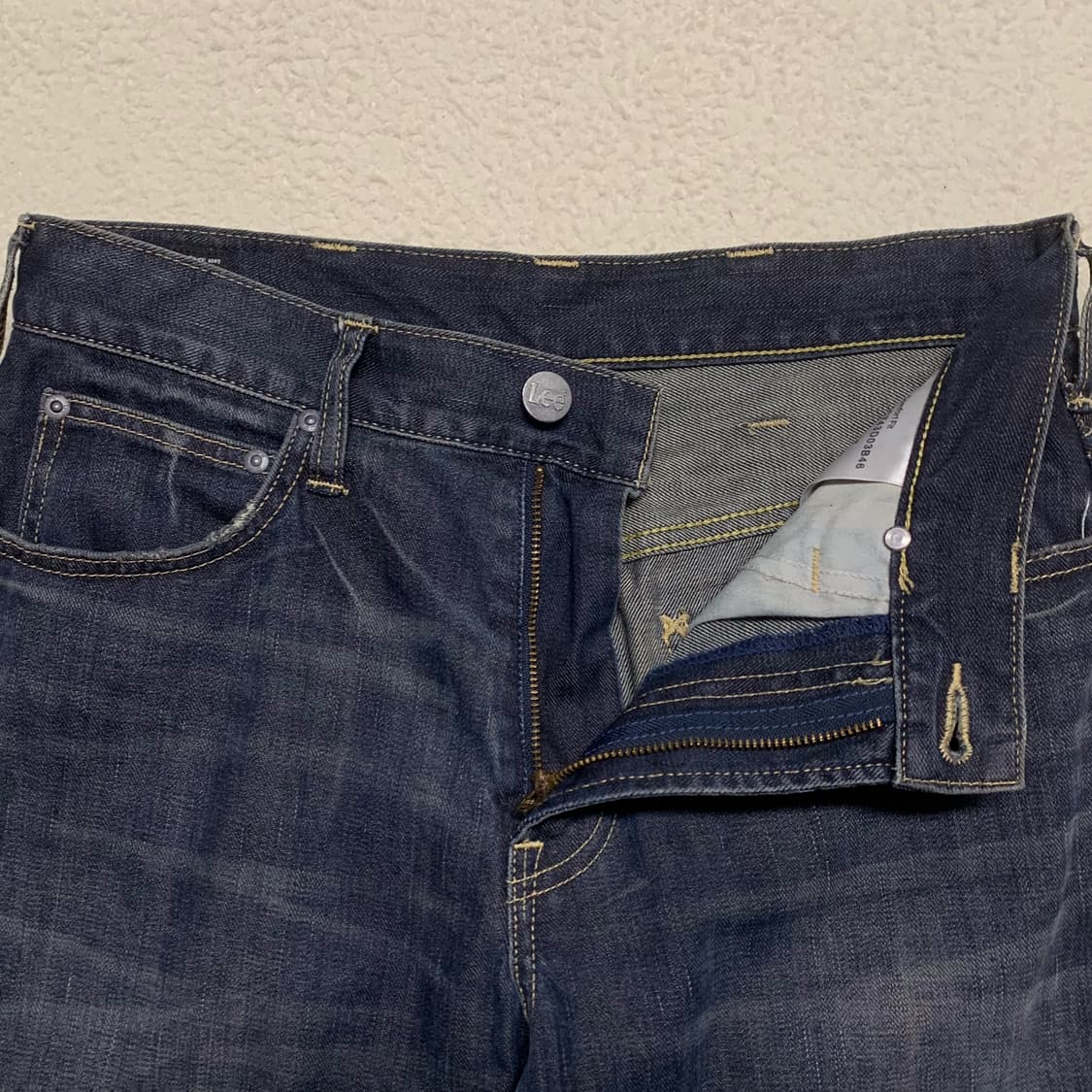 [표기 31, 실측 32] LEE 컴포트핏 데님팬츠 상품이미지4
