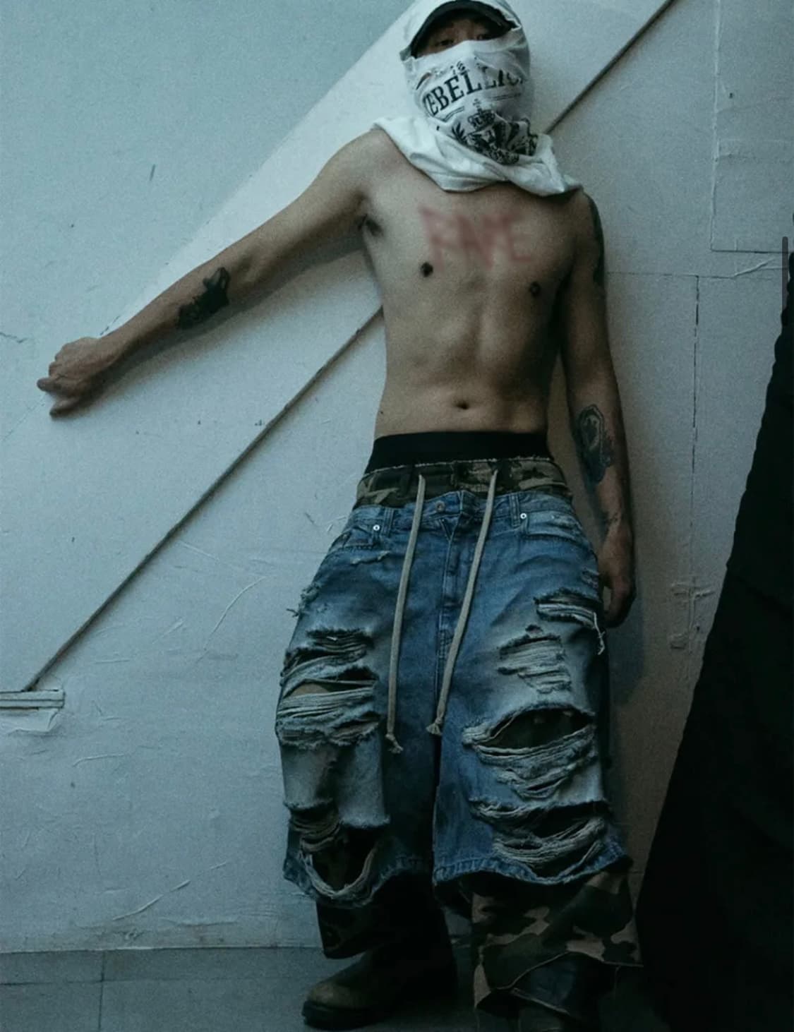 선데이오프클럽 레이어드 카모 버뮤다 팬츠  상품이미지4