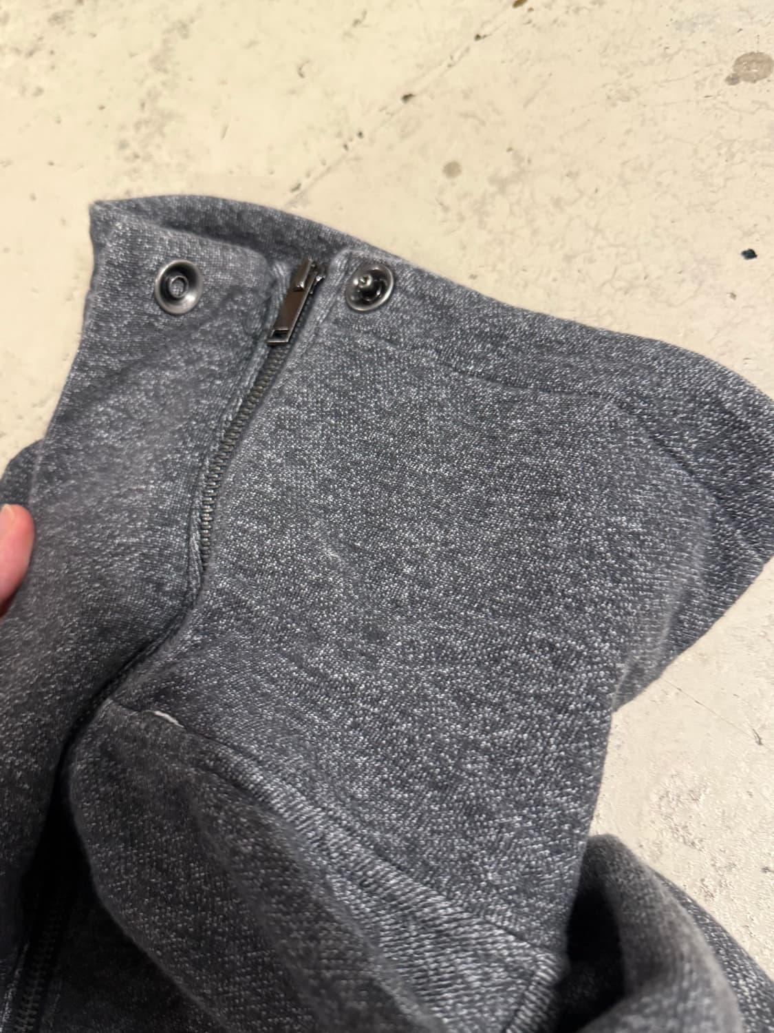 charcoal high-neck detail zip-up 상품이미지8