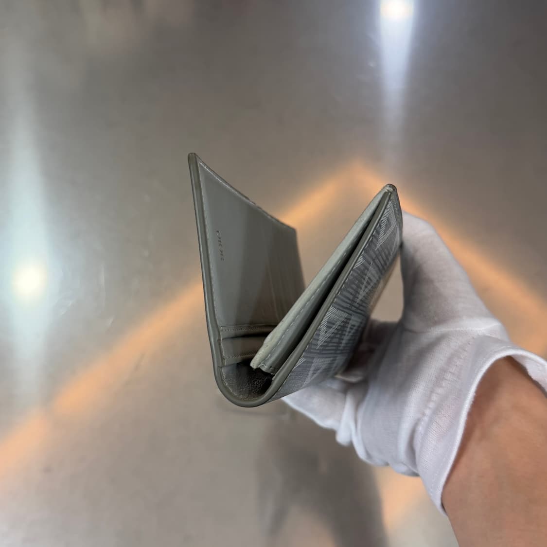 디올 cd 다이아몬드 장지갑 판매합니다 상품이미지5