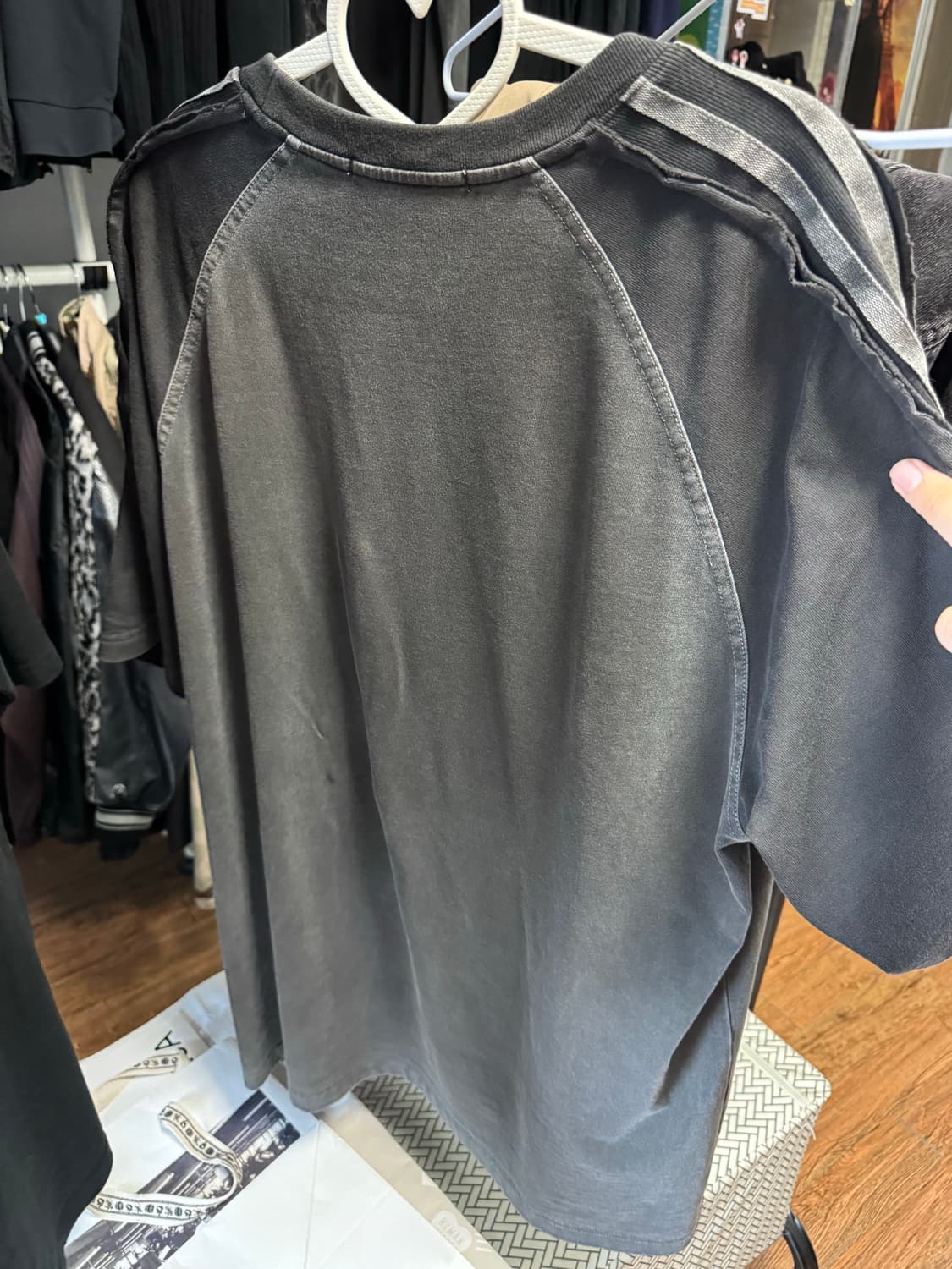 Icyto 래글런 티셔츠 다크그레이 상품이미지3