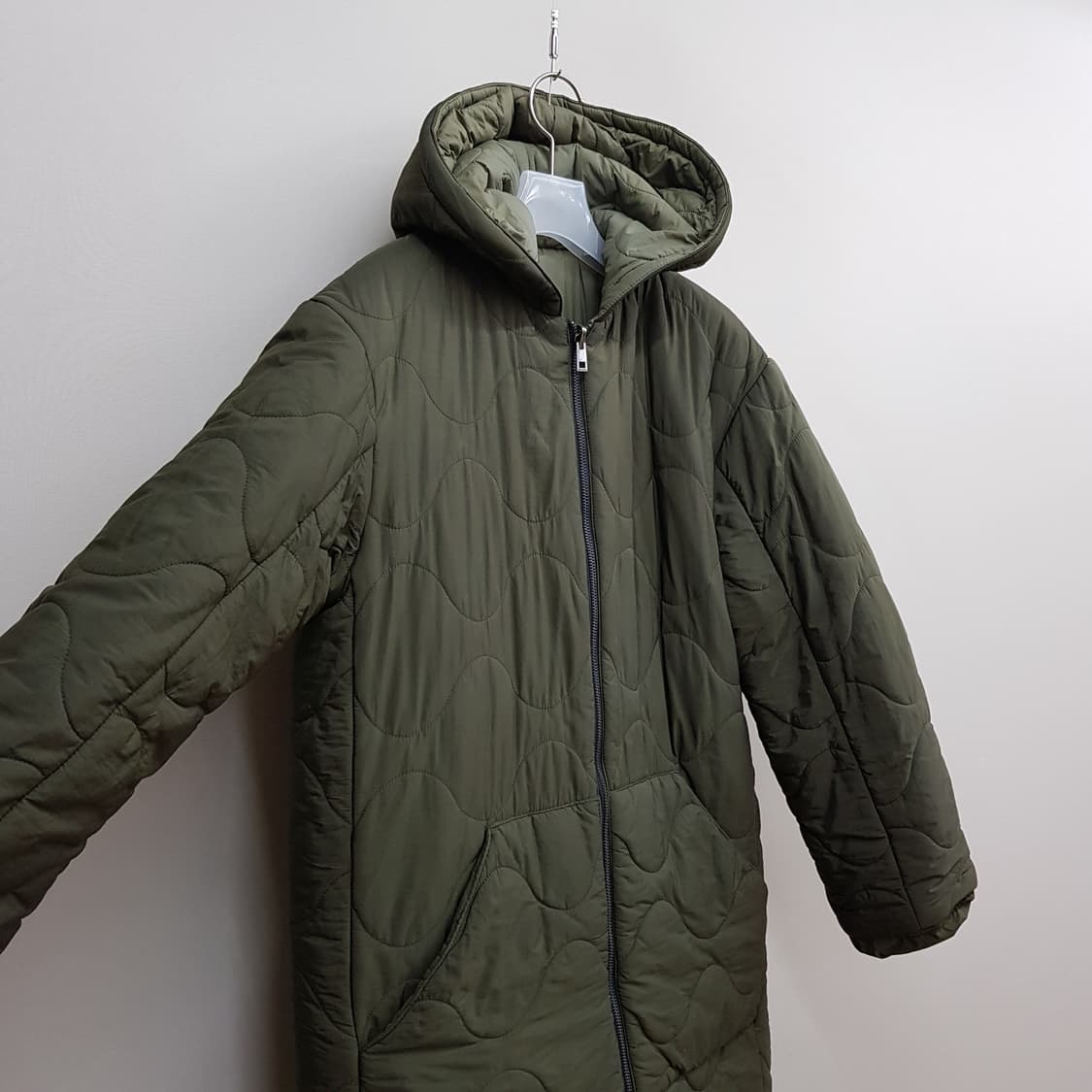 쟈딕앤볼테르 리버시블 롱패딩  XS사이즈 상품이미지4