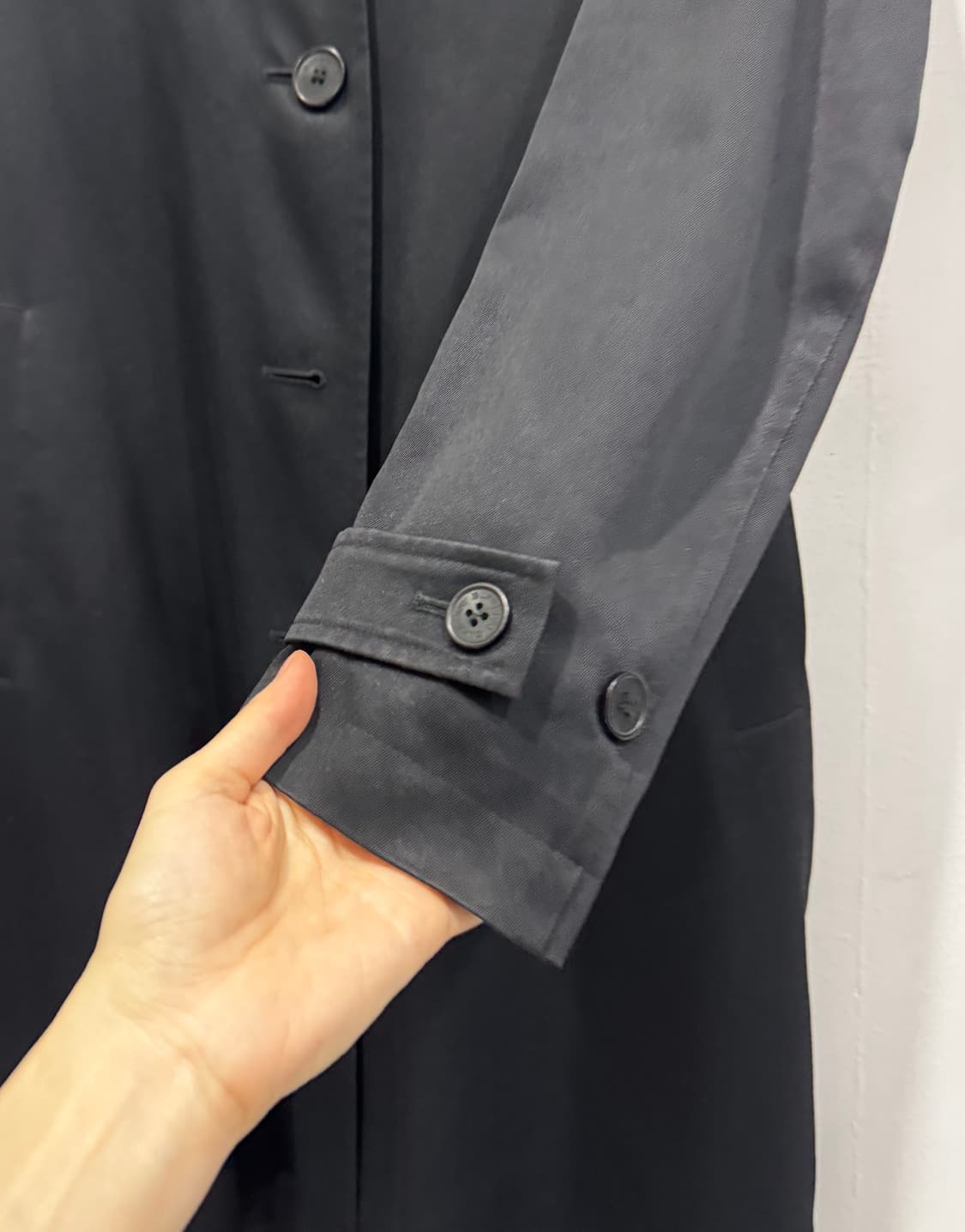 버버리 런던 블랙 왁싱코팅 코트 40 정품 상품이미지3