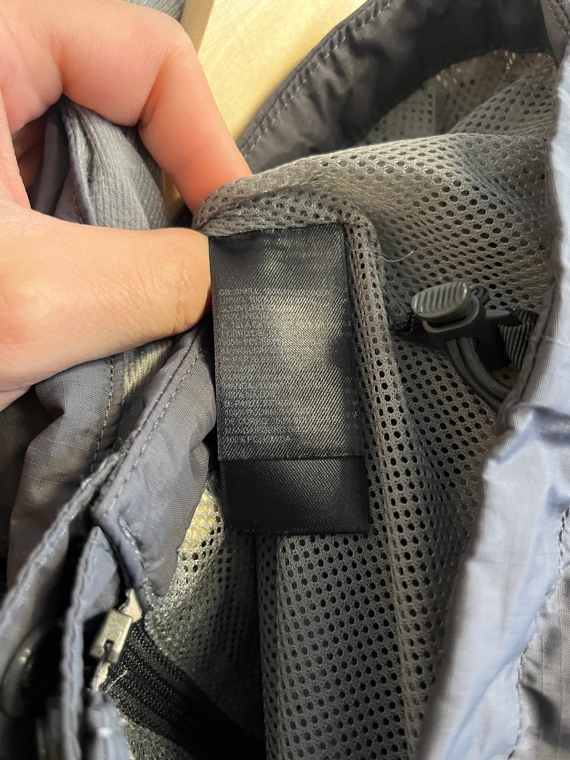 노스페이스 차콜 그레이 바람막이 L 상품이미지4