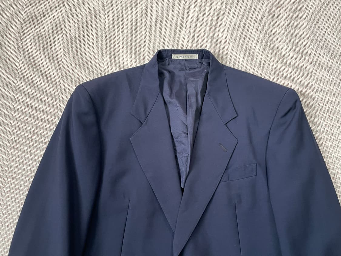 지방시 스트럭처드 숄더 싱글 테일러드 자켓 J03594 상품이미지4