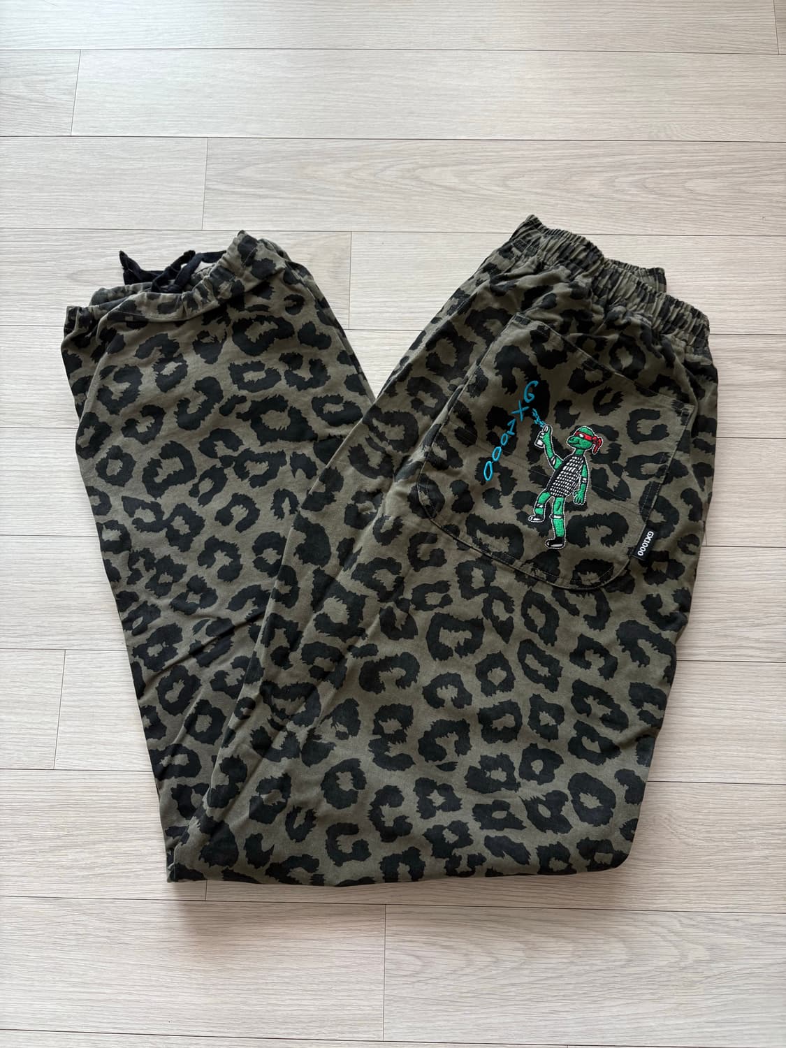 GX1000 도조팬츠 레오파드 상품이미지1