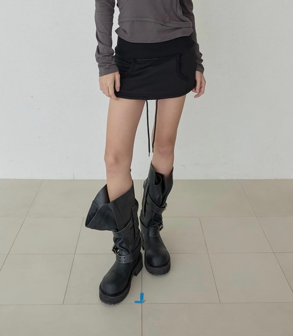 오데스 후디 파우치 스커트 블랙 상품이미지1