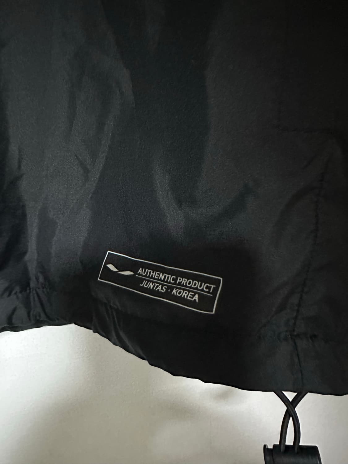 JUNTAS 검정색 바람막이 상품이미지3
