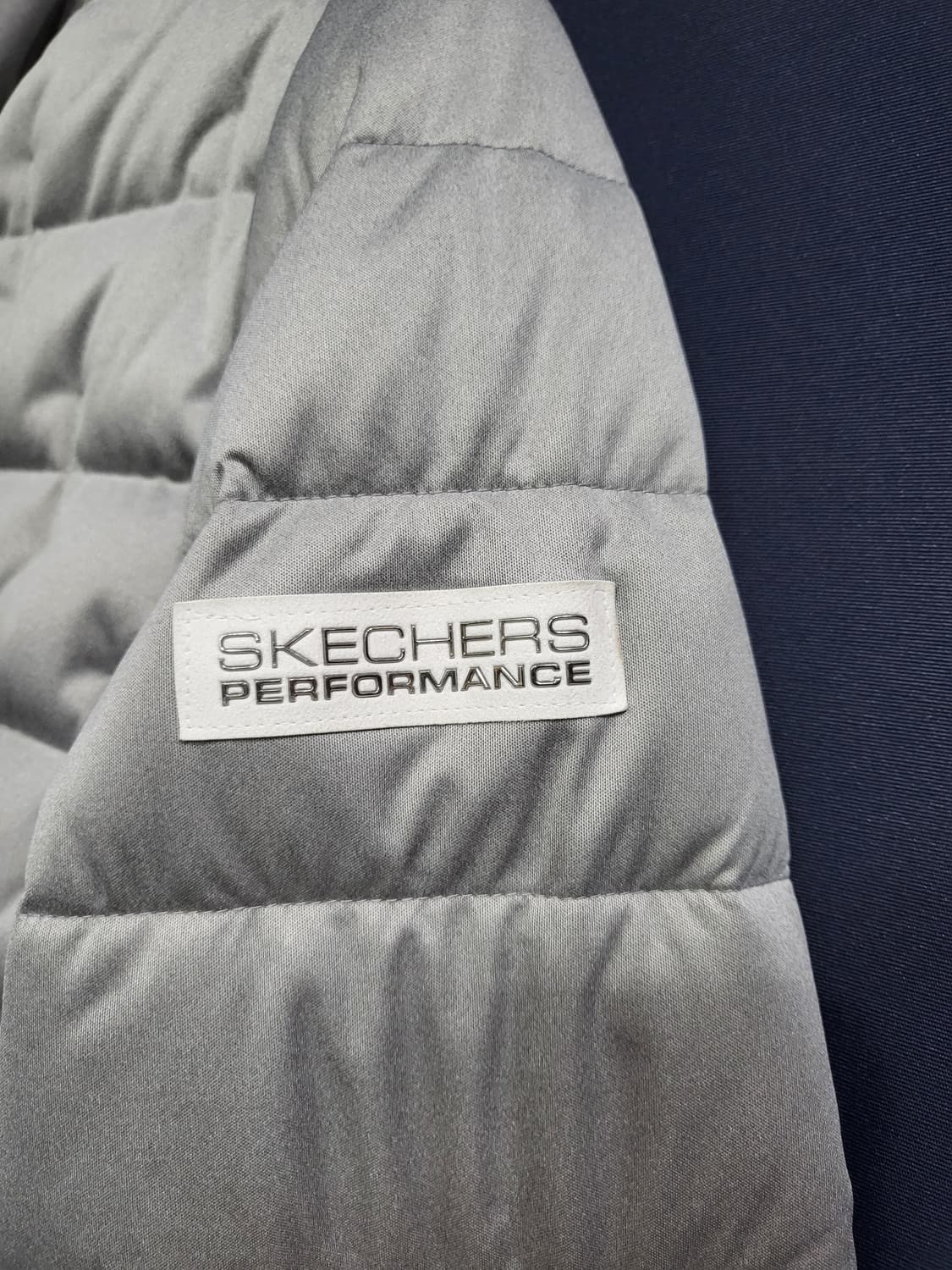 스케쳐스 구스다운 경량패딩 상품이미지5