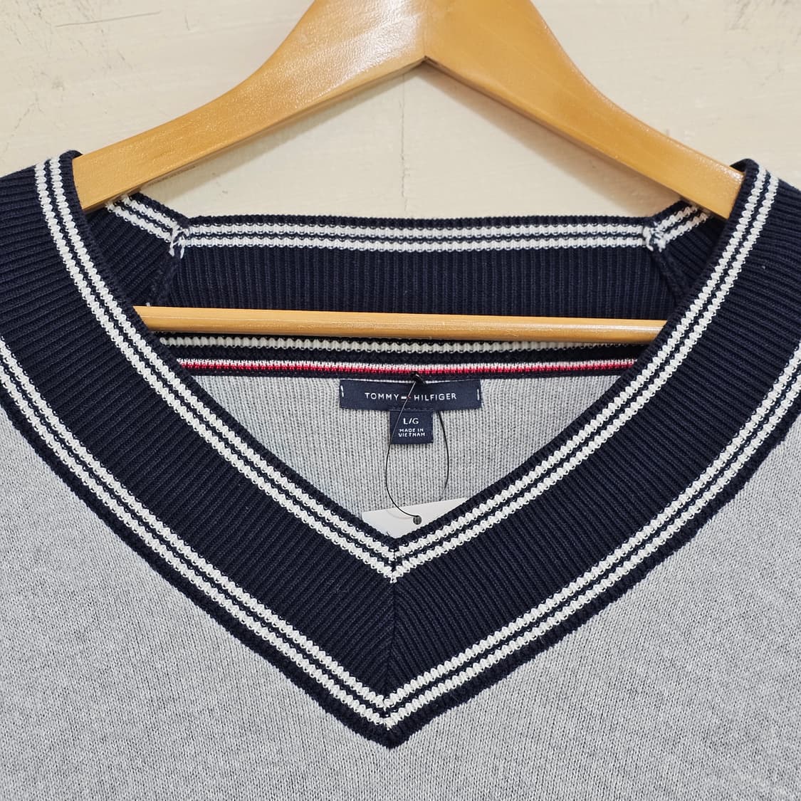 [TOMMY HILFIGER] 타미힐피거 브이넥 코튼니트 상품이미지4