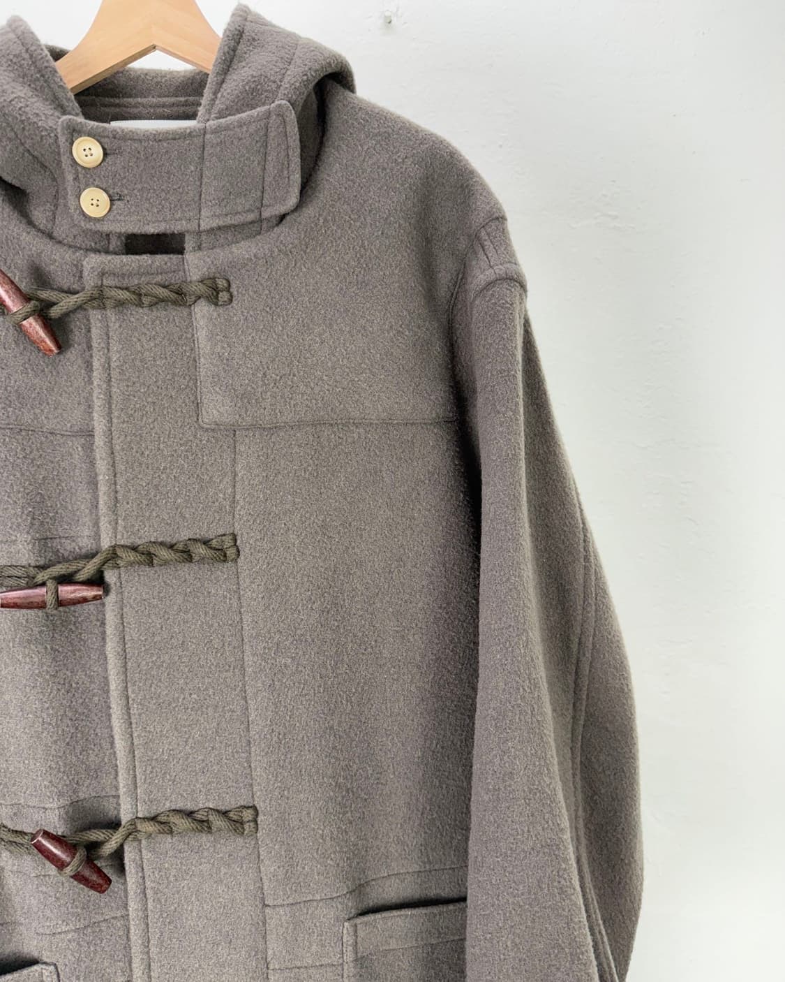 브라운야드 24fw 올리브 더플 후디 롱 코트 상품이미지3