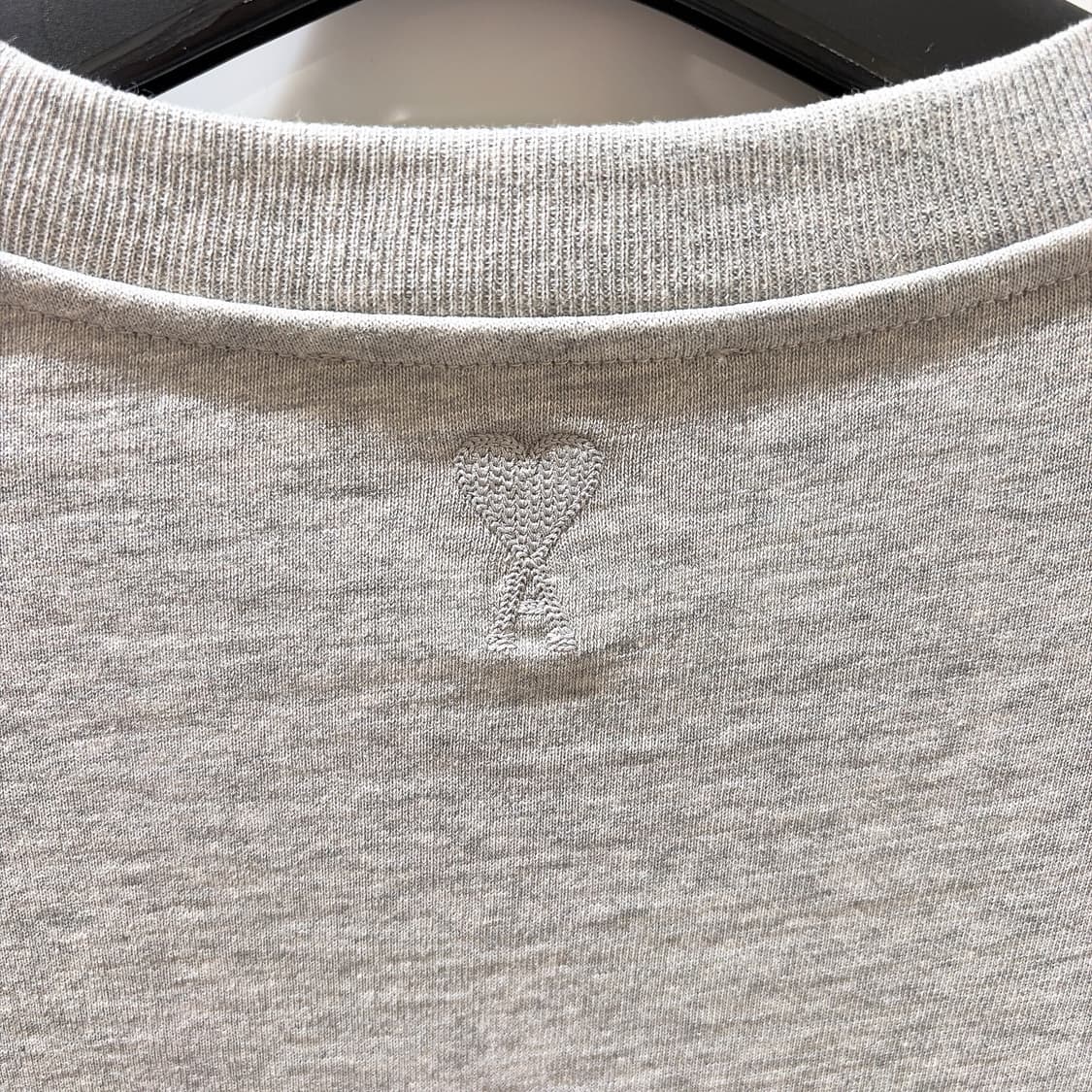 (정품/새상품) AMI 아미 남성 그레이 로고 롱슬리브 상품이미지5