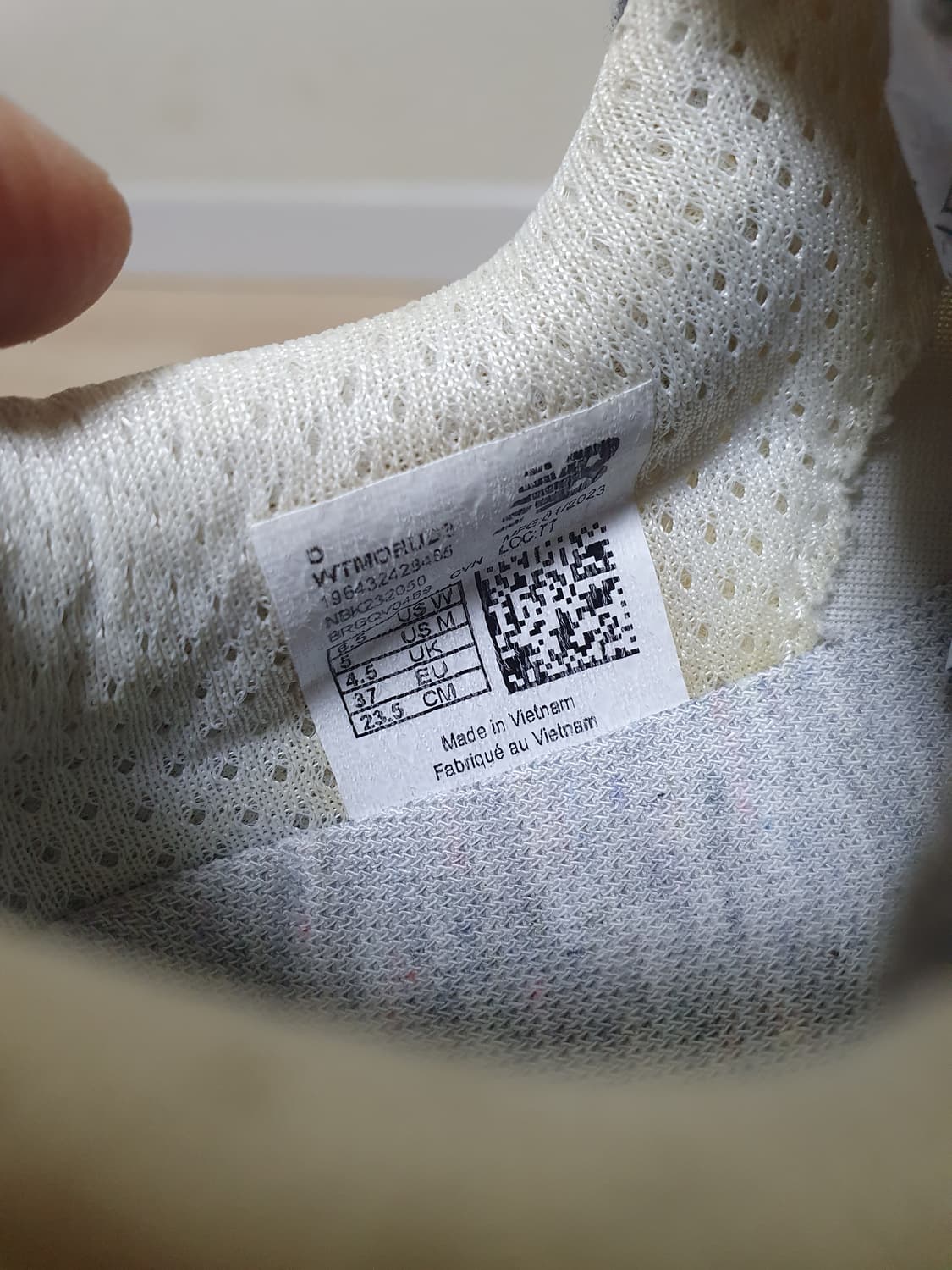 뉴발란스 프레쉬 폼 모어 트레일 v3 235 상품이미지9