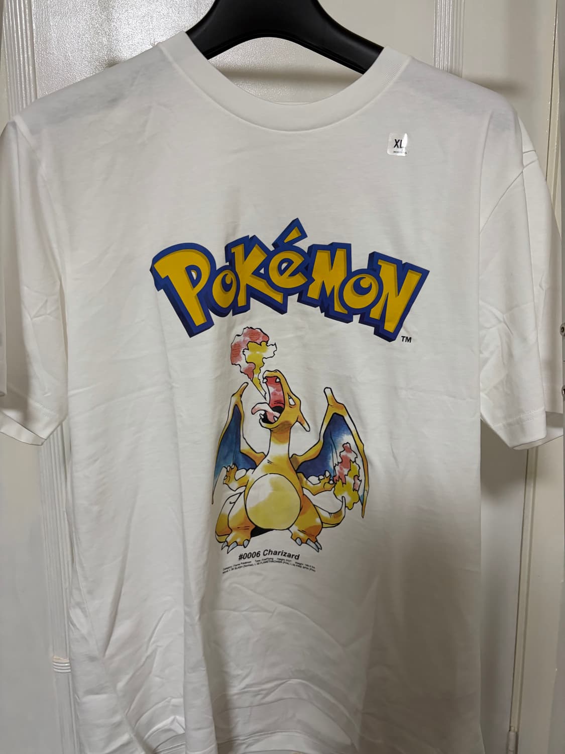 유니클로 포켓몬 리자몽 티셔츠 상품이미지2