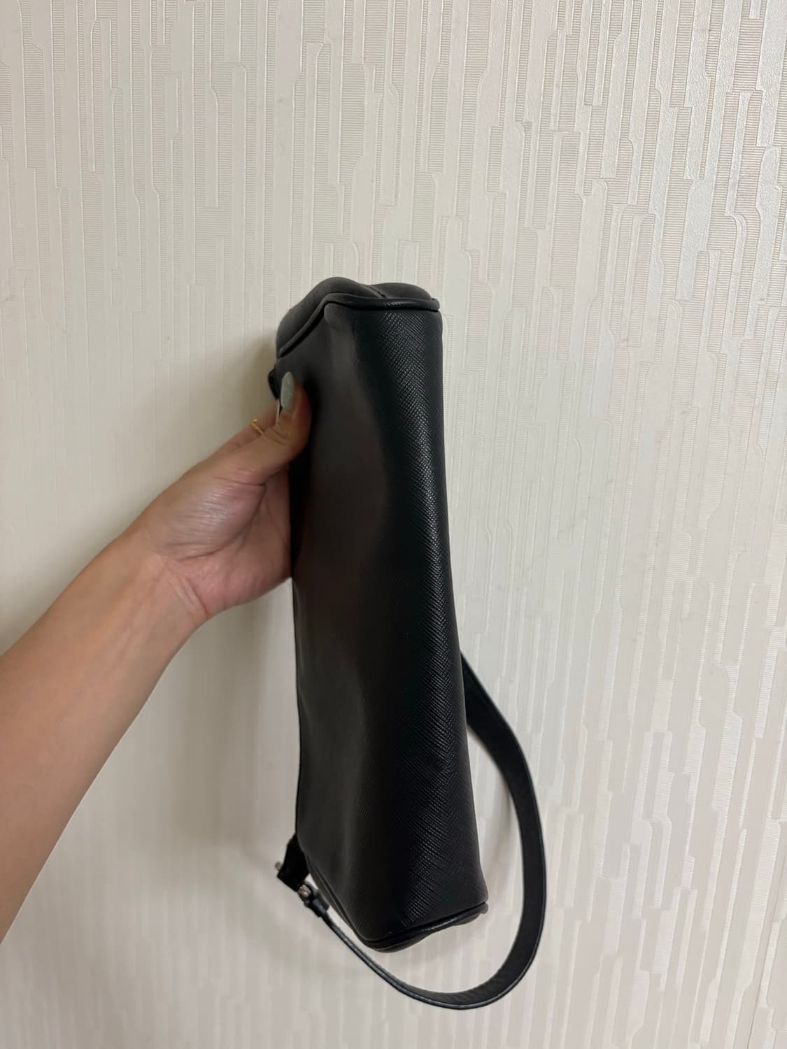 페레가모 빈티지 바케트 숄더백 상품이미지4