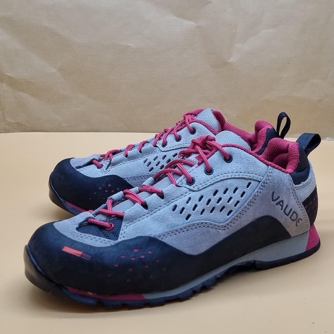 바우데 여성트레킹화230 상품이미지1