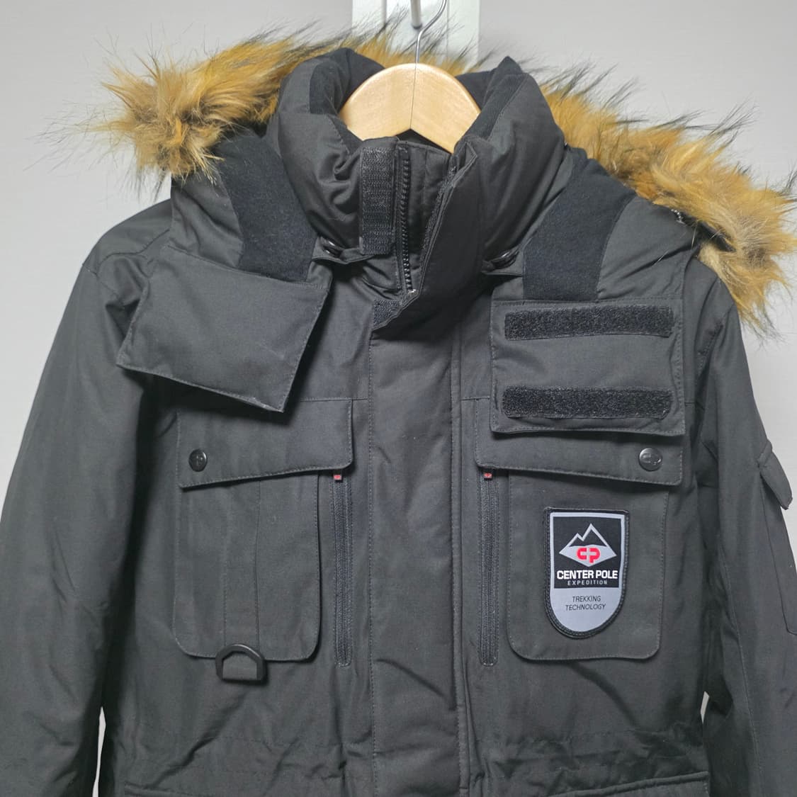 센터폴 블랙 패딩 점퍼 상품이미지2