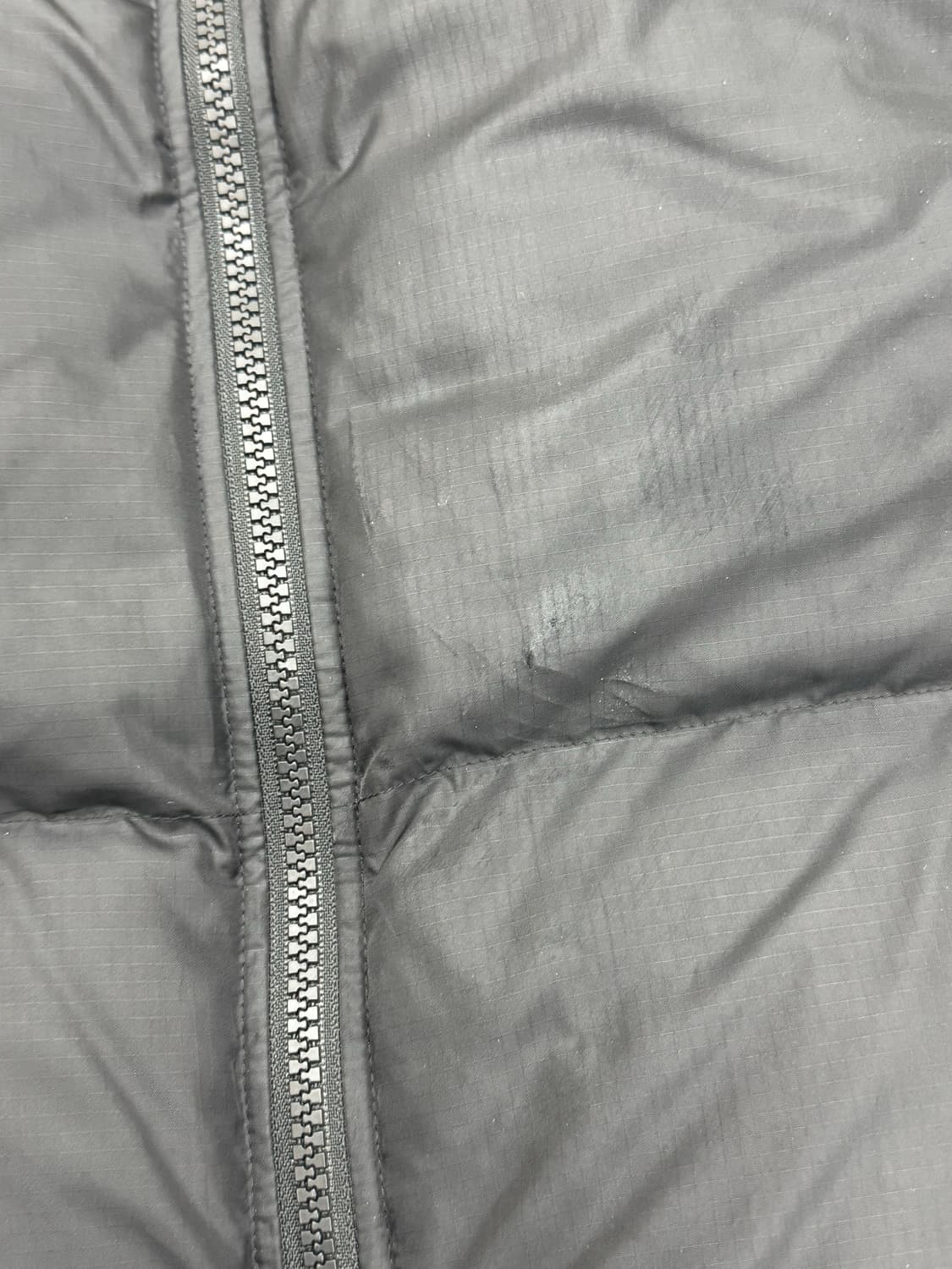 언더커버 23aw Tribal Motif 패딩 4사이즈(하자제품) 상품이미지5