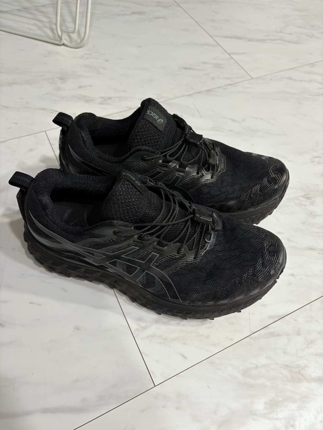 아식스 트라부코 맥스 블랙 265 상품이미지1