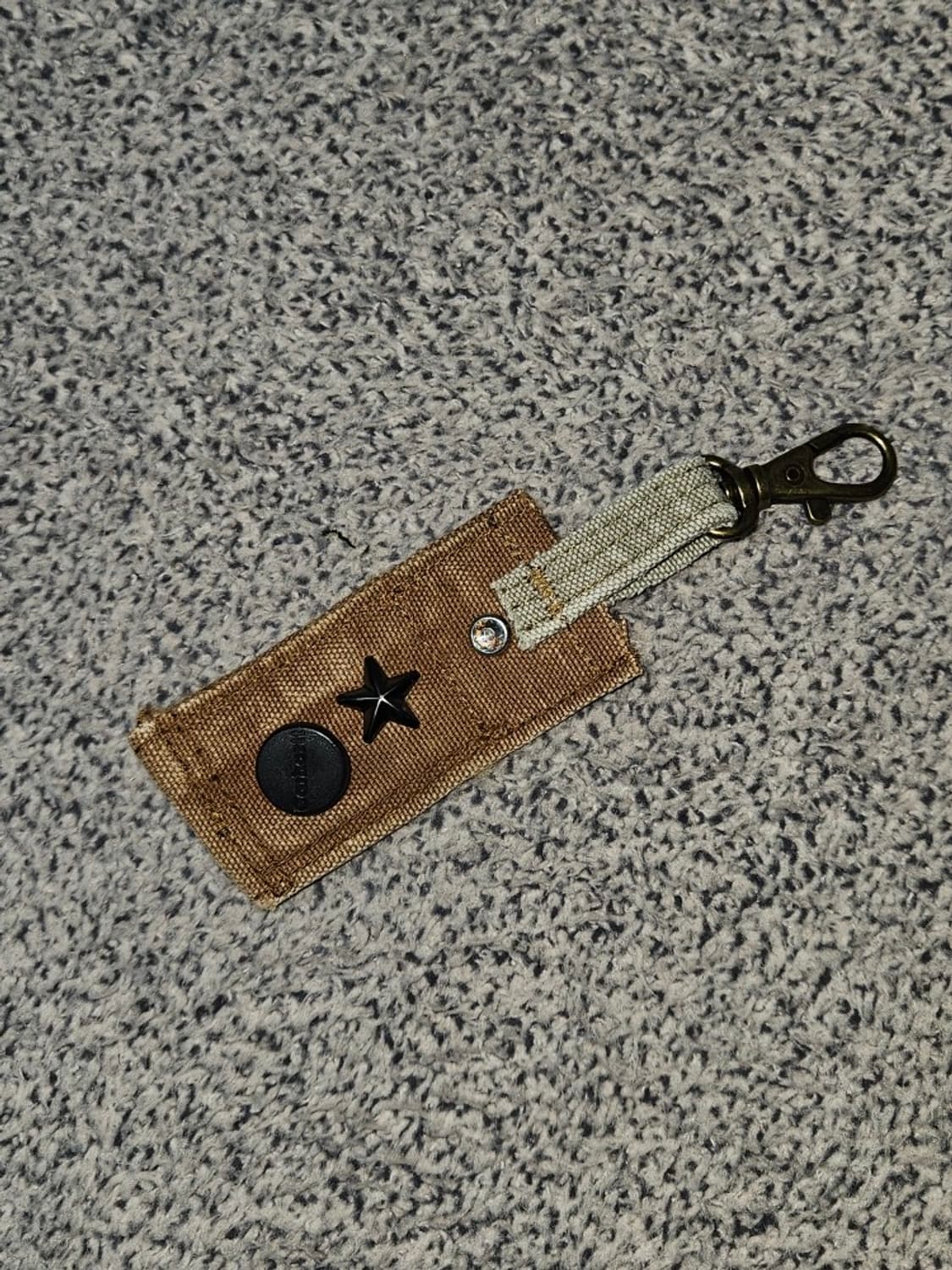 칼하트 버튼 핸드메이드 커스텀 카라비너 키링 / 11907 상품이미지1