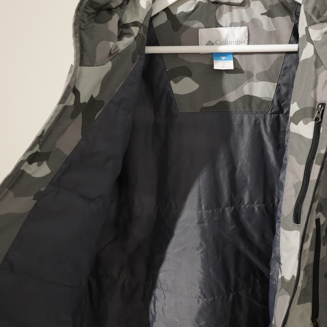 Columbia 그레이 카모 윈드 브레이커 상품이미지6