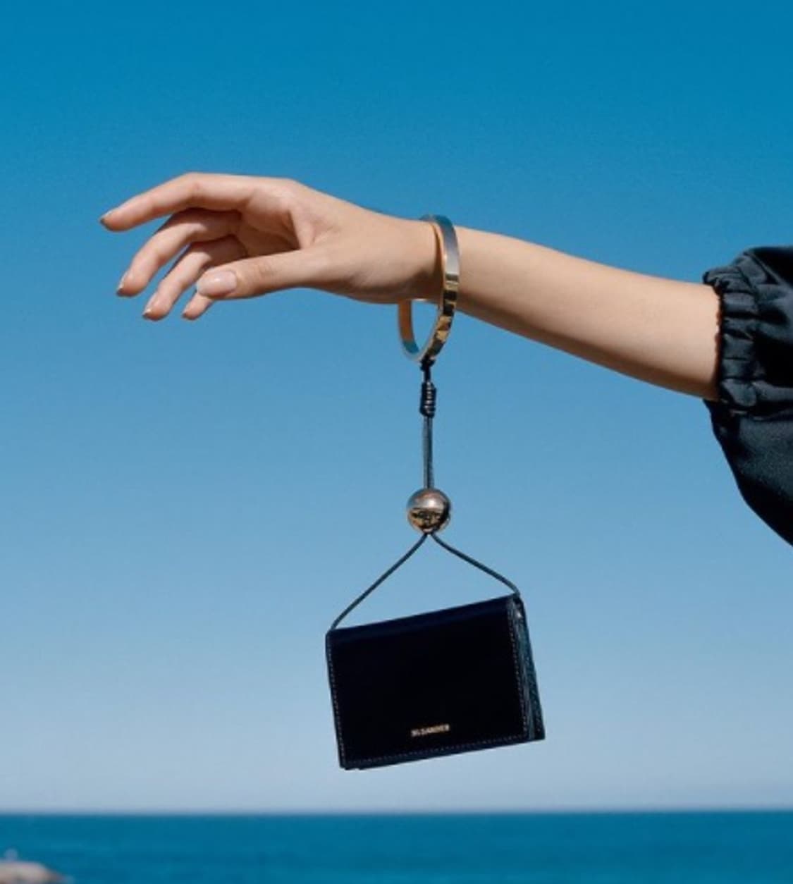 질샌더 브레이슬릿 카드지갑 상품이미지1