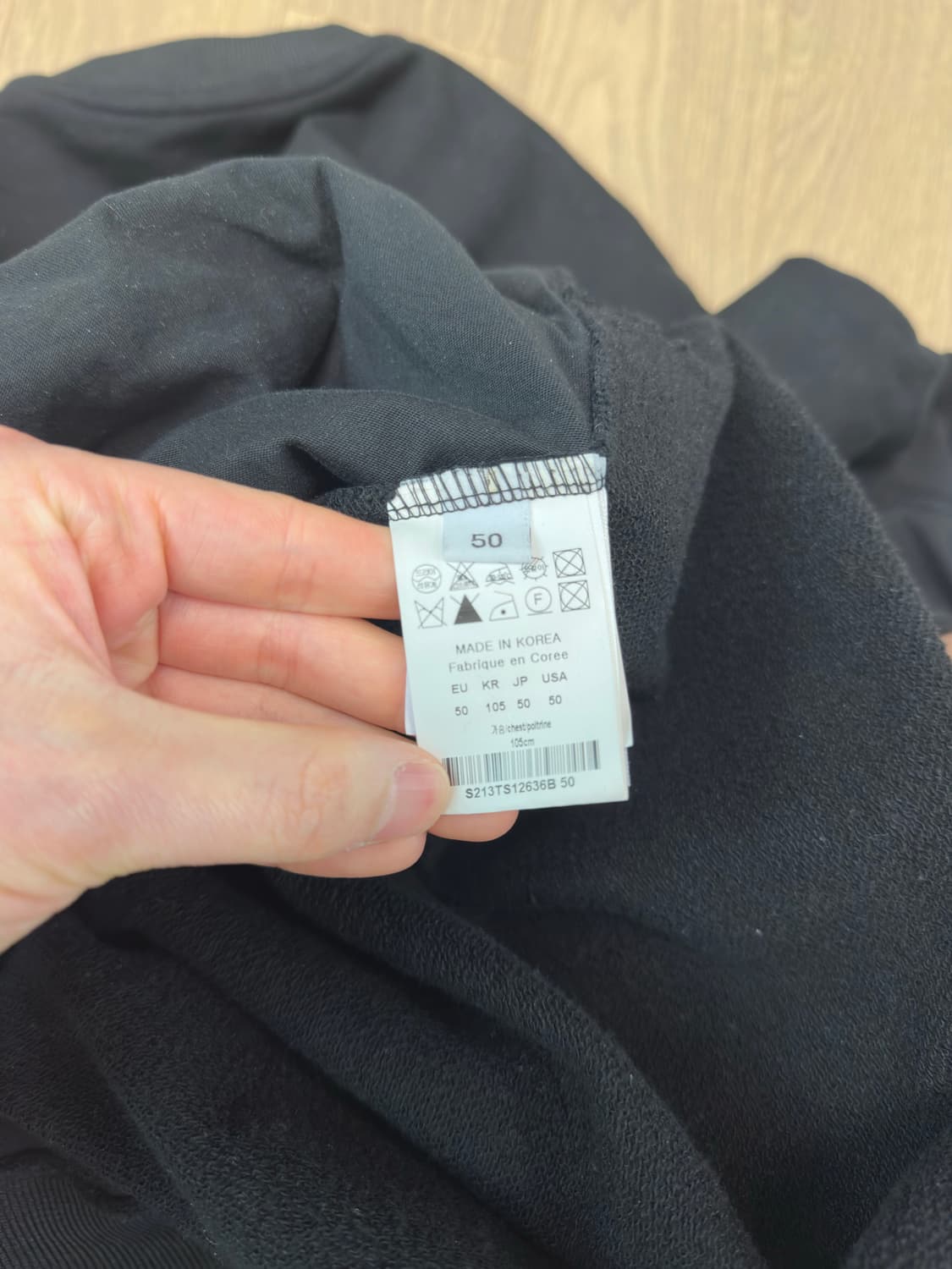 솔리드 옴므 백로고 맨투맨 상품이미지3