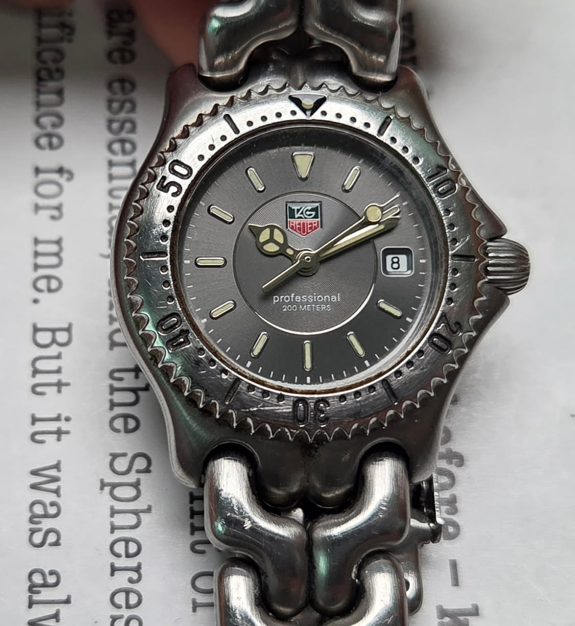 태그호이어 셀 프로페셔널 엘레강스 그레이판 쿼츠 여성용 브레이슬릿 ver 상품이미지1