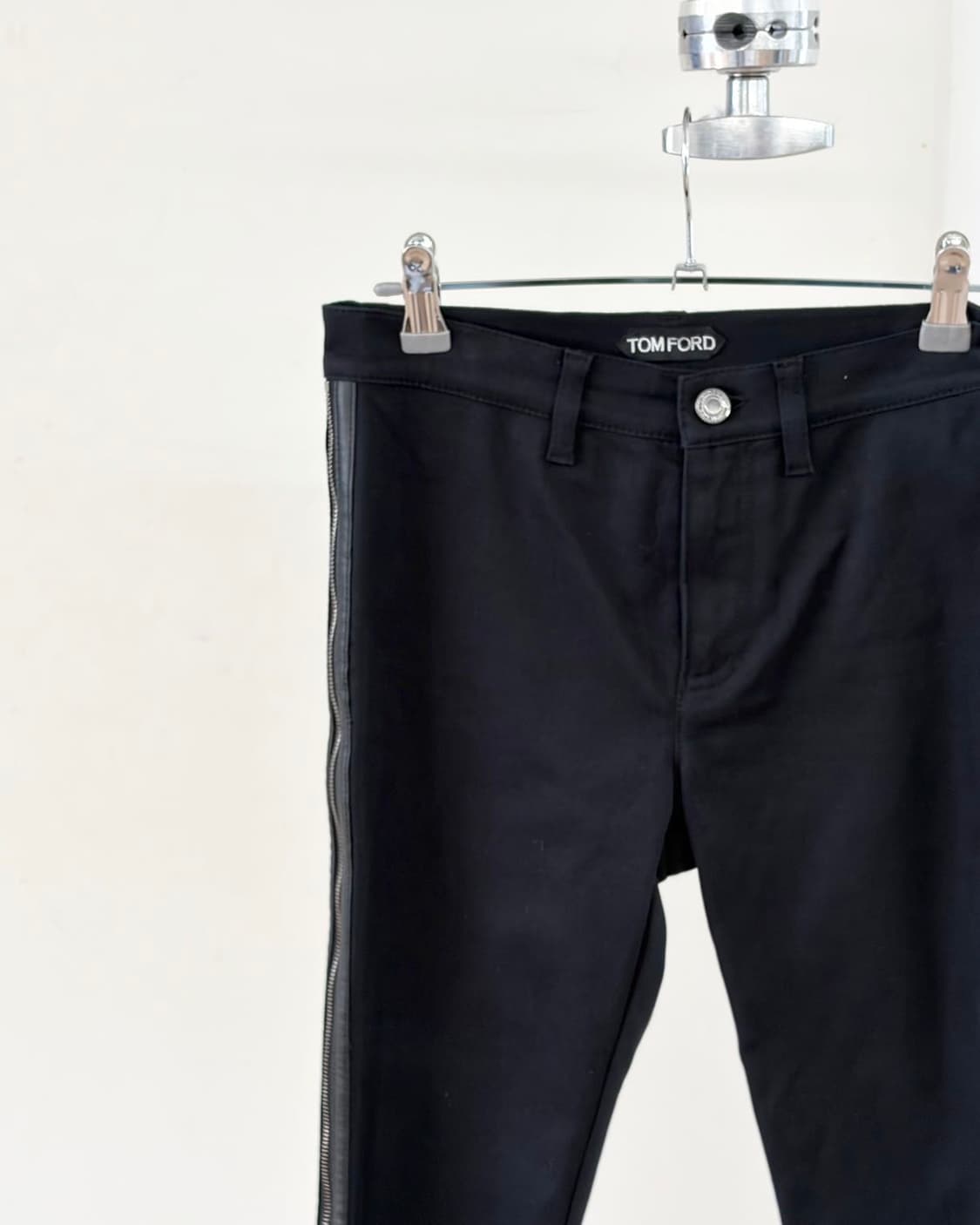 톰 포드 블랙 사이드라인 가죽 트리밍 팬츠 상품이미지2