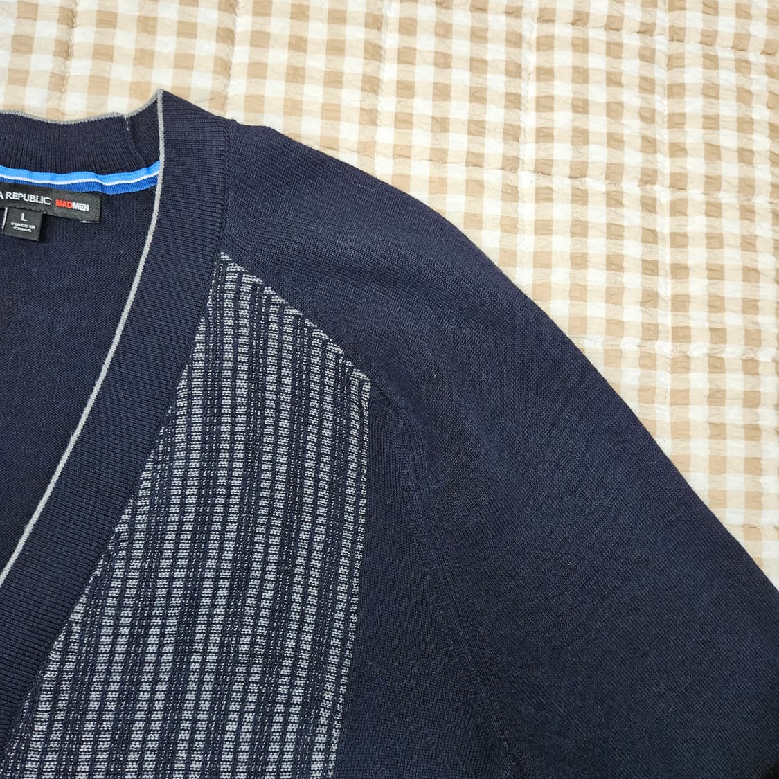 바나나리퍼블릭 면니트 브이넥 가디건 남자100 상품이미지3