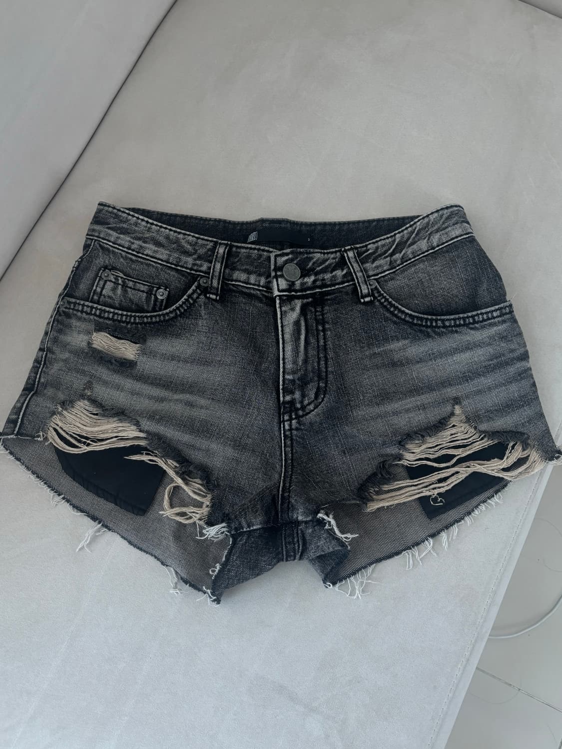 보헤미안서울 디스트로이드 데님 쇼츠 DESTROYED GRAY DENIM 상품이미지2