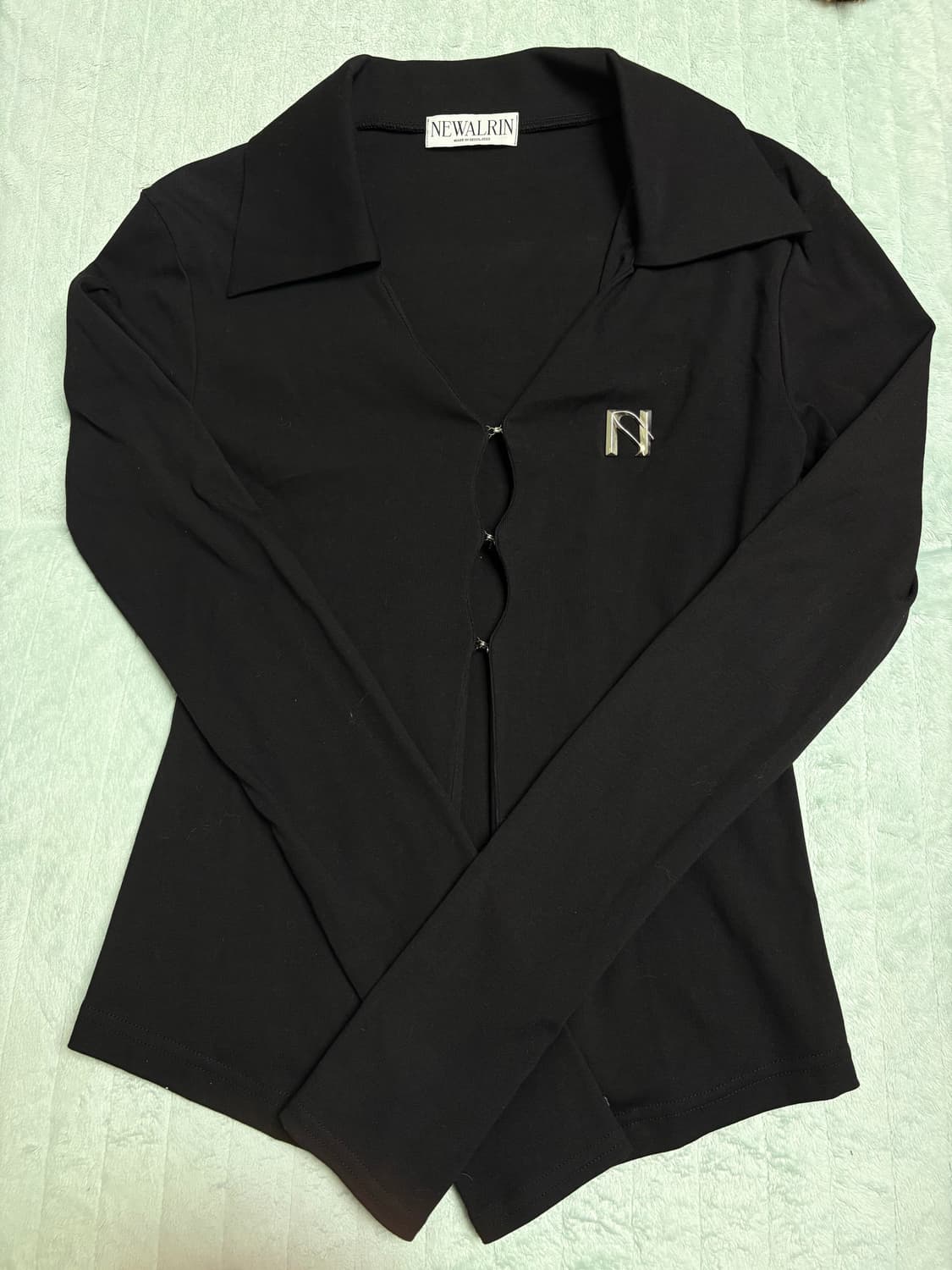 뉴얼린 셔츠탑 블랙 상품이미지2