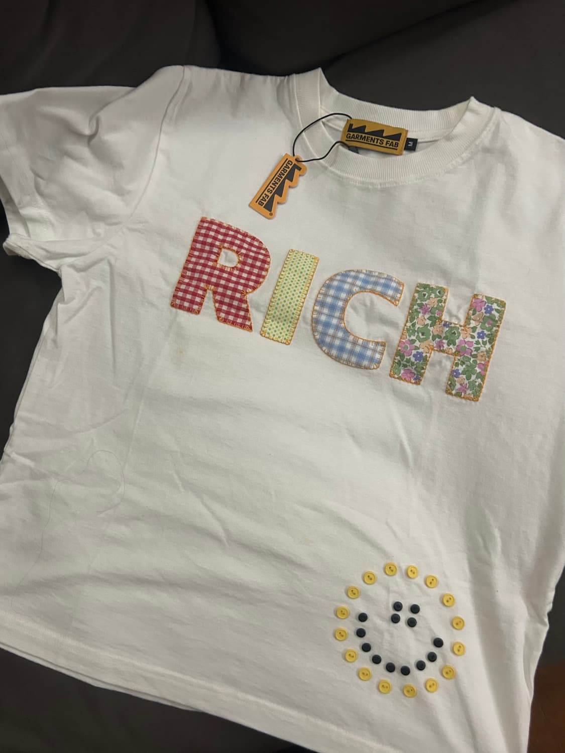 가먼츠팹 homemade rich smile button tee 상품이미지1