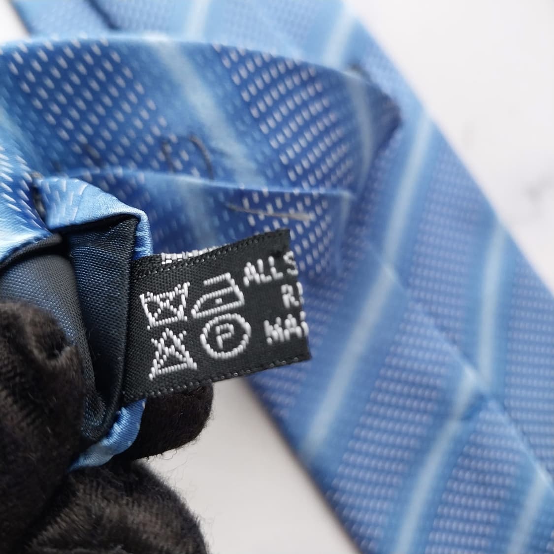 랑방 실크 블루 스트라이프 넥타이 9.3cm A~B등급 K2332
 상품이미지9