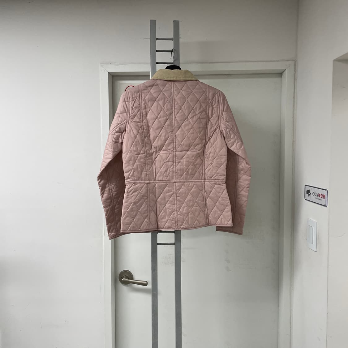 바버 퀄팅 자켓 핑크 새상품 34(W) 상품이미지8