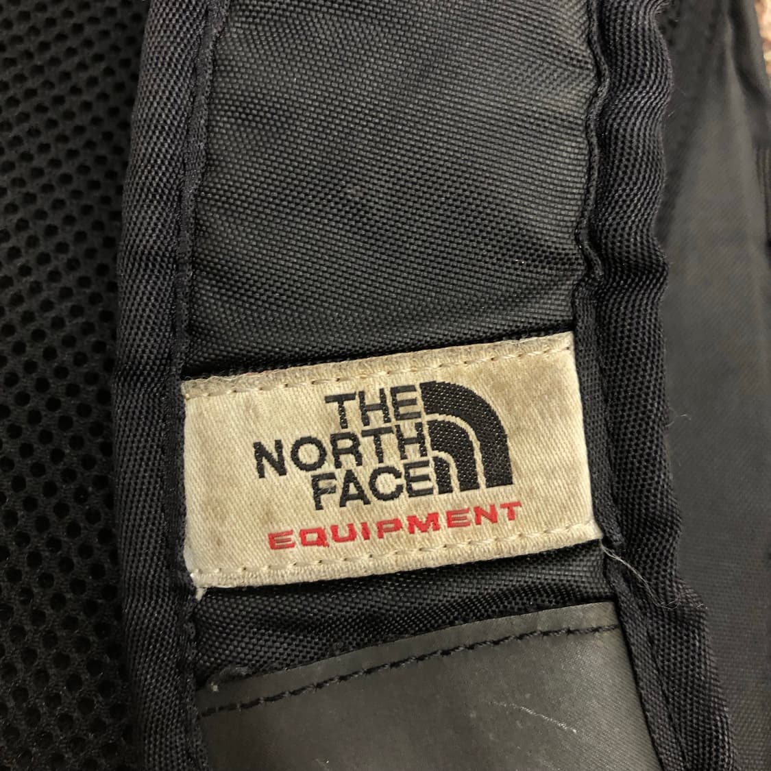 노스페이스 에센셜 20L 백팩 상품이미지4