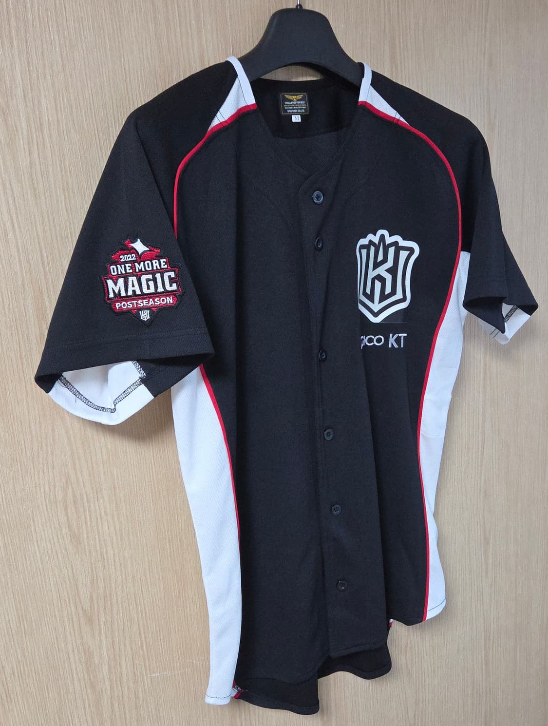 (착샷) KT위즈 유니폼 라이트닝 블랙 상품이미지2