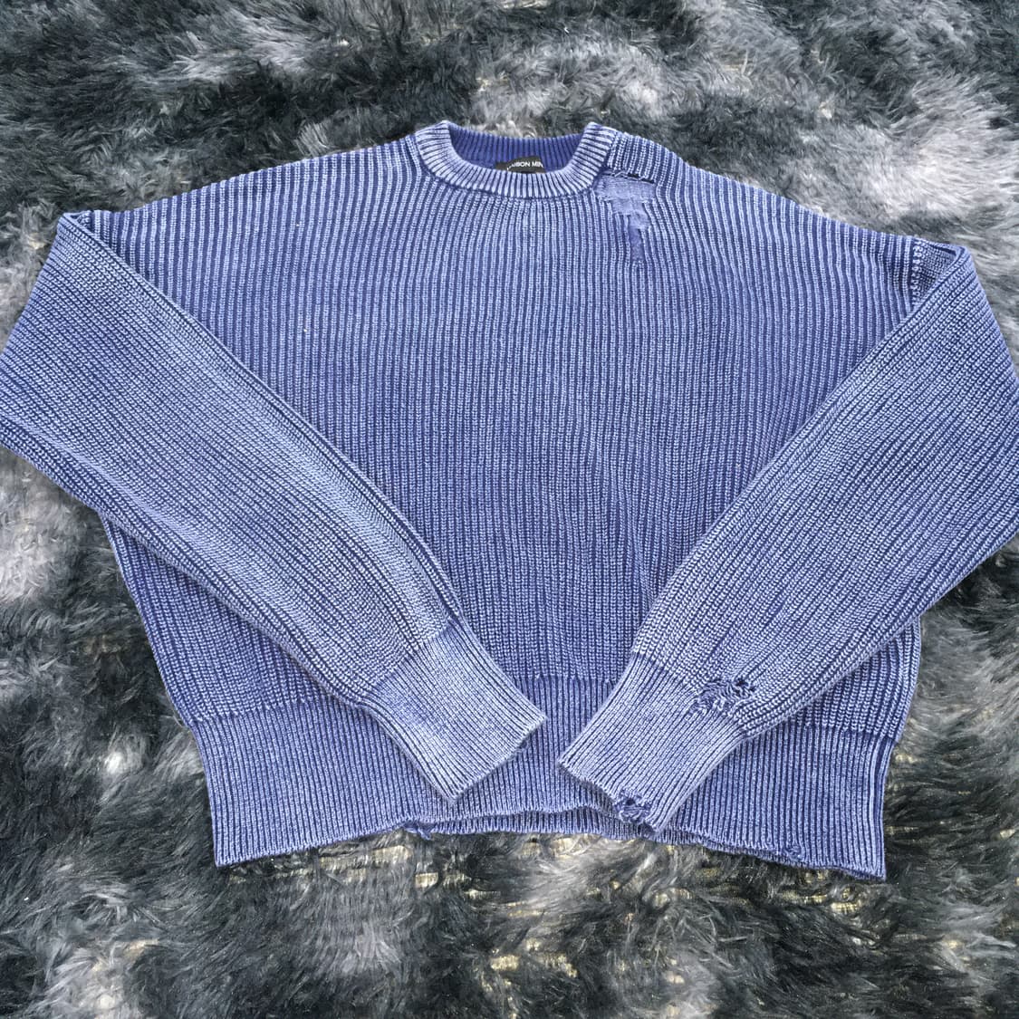 투티/0323 MAISON MINED 데미지 숏 니트 크롭 블루 워싱 상품이미지3